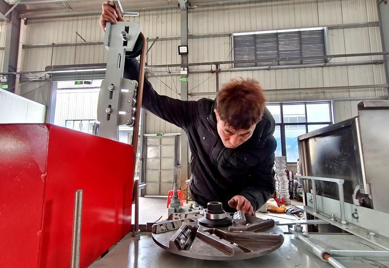 精益求精 邵武市意創機械制造生產車間設備安裝調試現場紀實